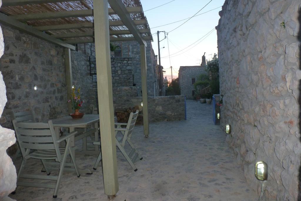 To Petradi Apartment Avgonima Ruang foto